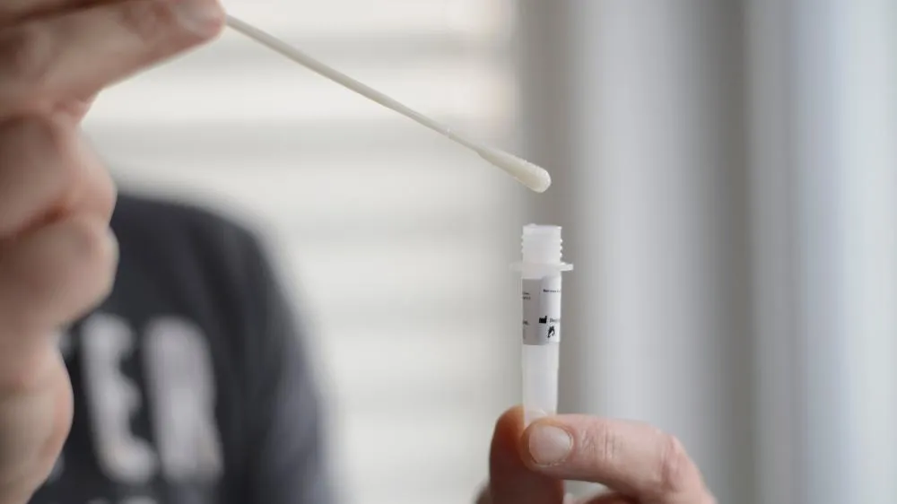 Conheça o novo teste de glicose que usa saliva no lugar de sangue