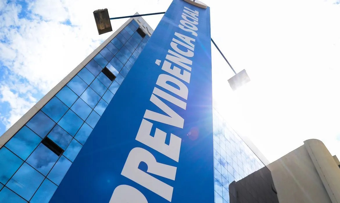 Justiça Federal libera R$ 2,66 bi para aposentados e pensionistas do INSS: Sescon-Goiás explica como consultar e garantir o recebimento