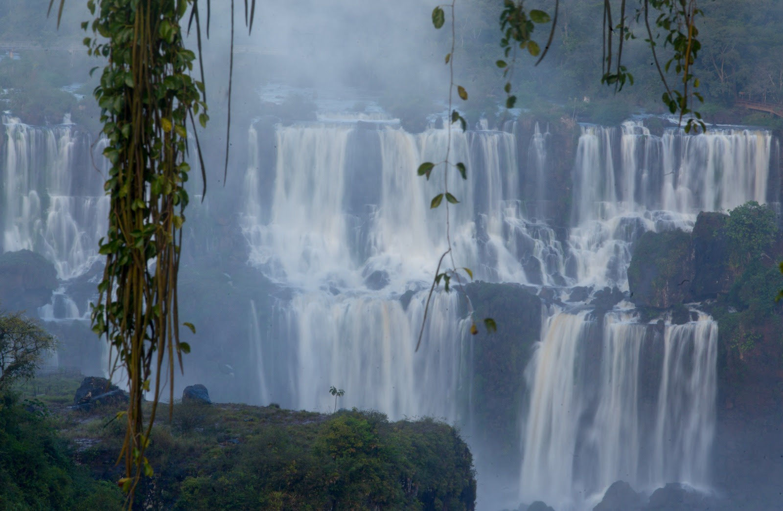 Parque Nacional do Iguaçu recebeu mais de 135 mil visitantes em agosto