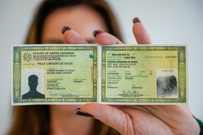 Dia Internacional contra a Homofobia: avanços no registro civil garantem direitos a pessoas transgênero
