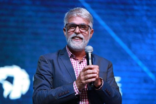 Claudio Duarte apresenta “Fases da Vida” em Goiânia