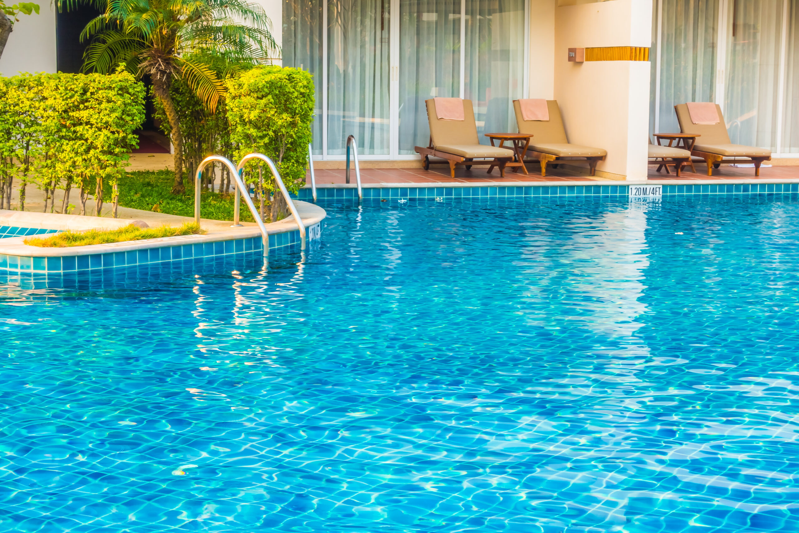 Condomínio pode proibir o morador de usar a piscina? Especialista explica em quais casos isso é permitido