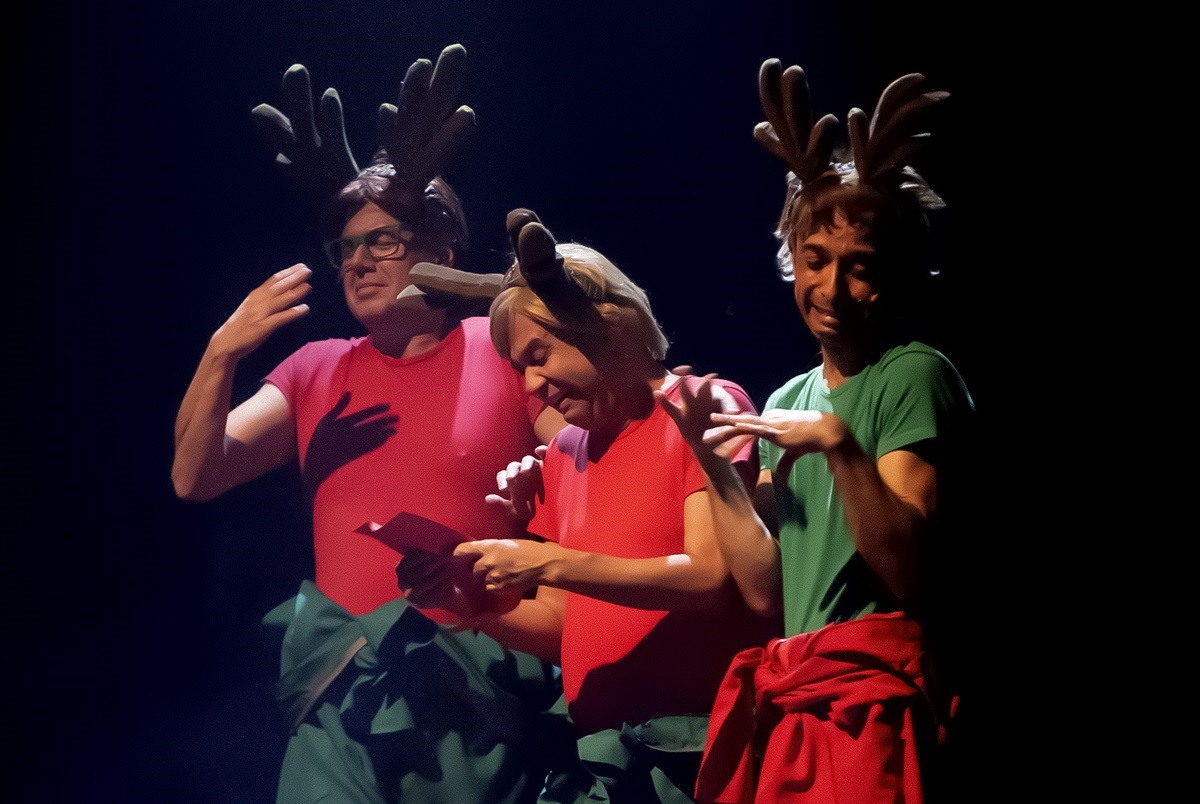 Dingou Béus volta a Goiânia com sessões extras e celebra 30 anos da Companhia Os Melhores do Mundo