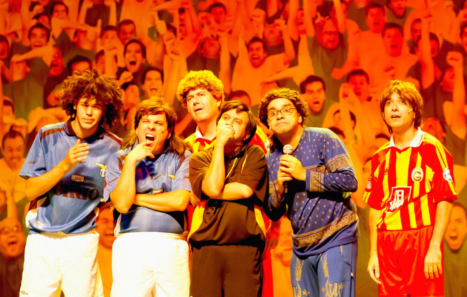 Humor e futebol entram em campo nesta semana no Teatro Goiânia com Os Melhores do Mundo