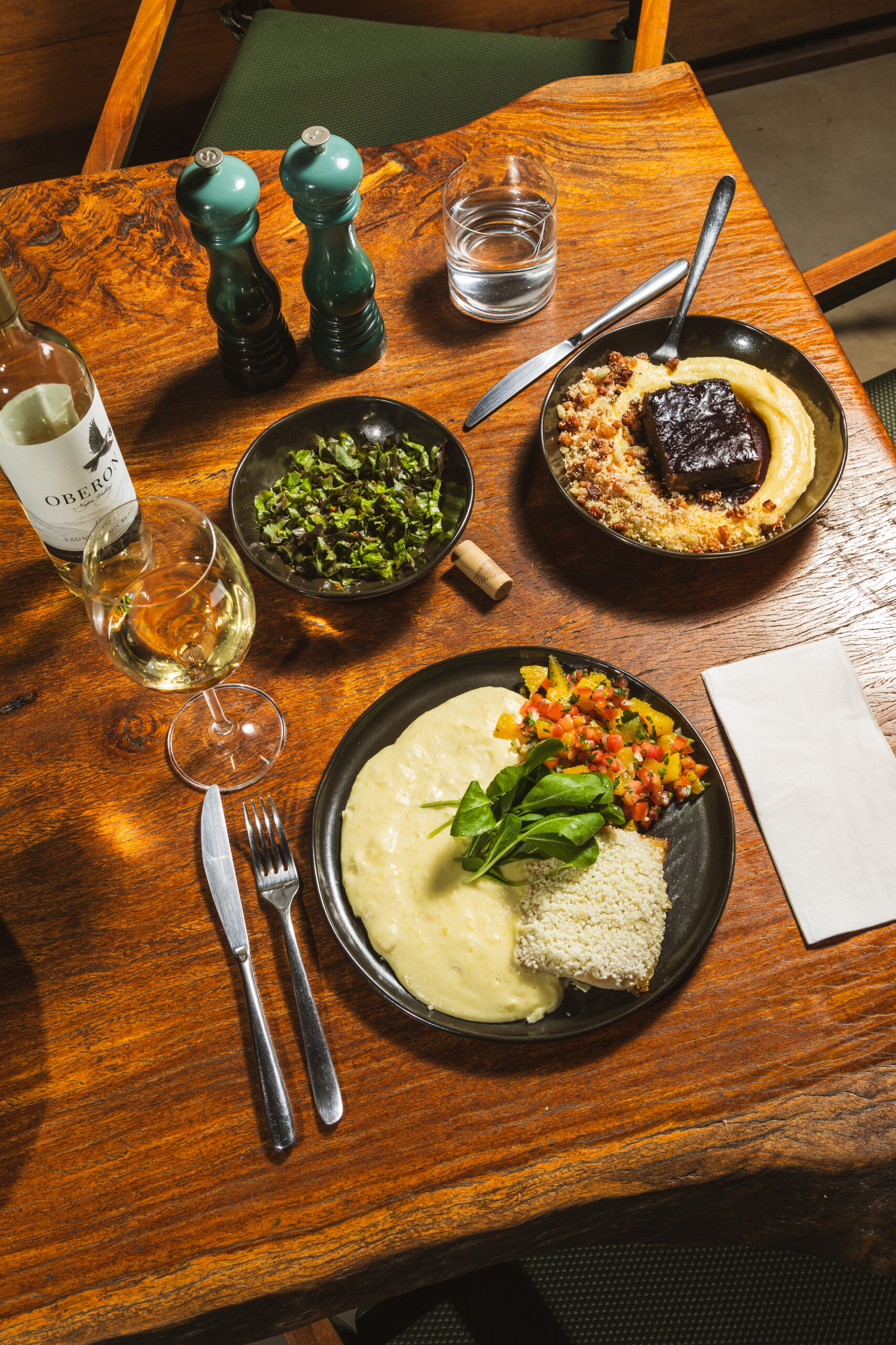 (Aguçando Paladar) Goiânia ganhou novo espaço Setor Marista que aposta em experiência contínua que atravessa o dia e a noite