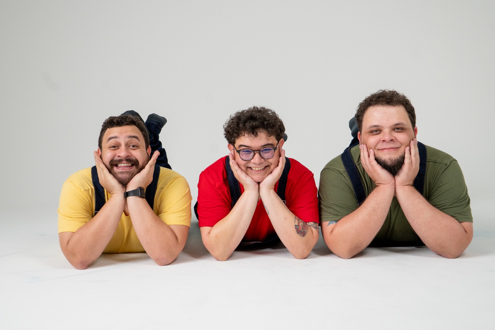 “Os Três Porquinhos” se apresenta nesta semana em Anápolis e Goiânia com humor imprevisível e interação com o público