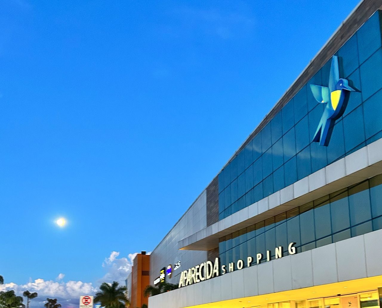 Happy Hour do Aparecida Shopping encerra julho com show gratuito de Luiz Mauro e Rodrigo