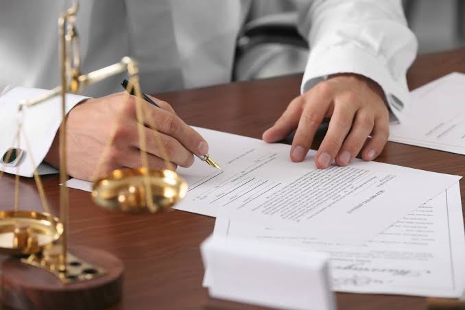 O Inventário sempre precisa ir para a Justiça, ou pode ser feito em cartório? Entenda!