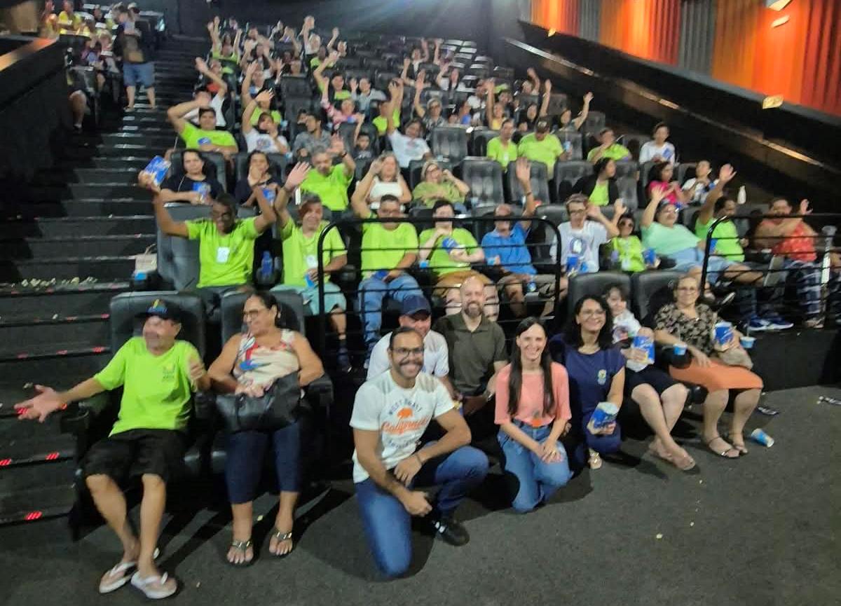 Sessão de cinema especial promove inclusão durante Semana da Pessoa com Deficiência